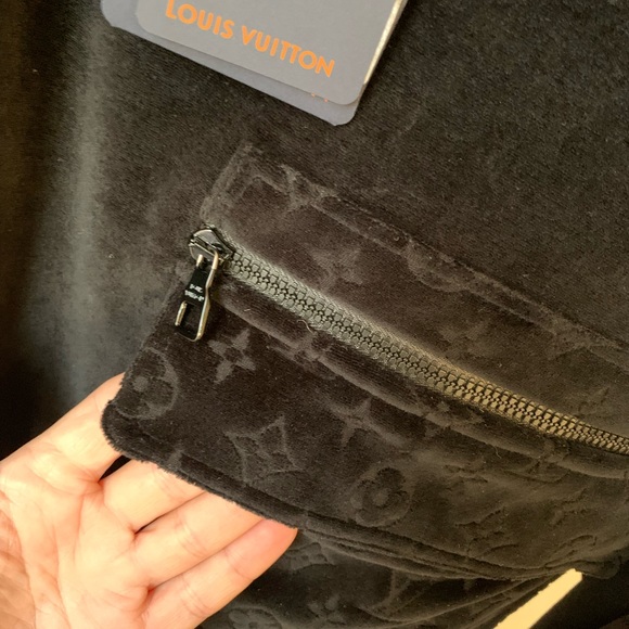 Louis Vuitton/Virgil Abloh Velour Half Zip size Medium - Picture 3 of 10